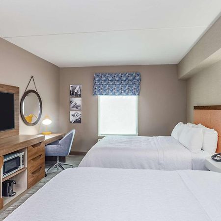 Hampton Inn & Suites Kittery-Portsmouth Экстерьер фото