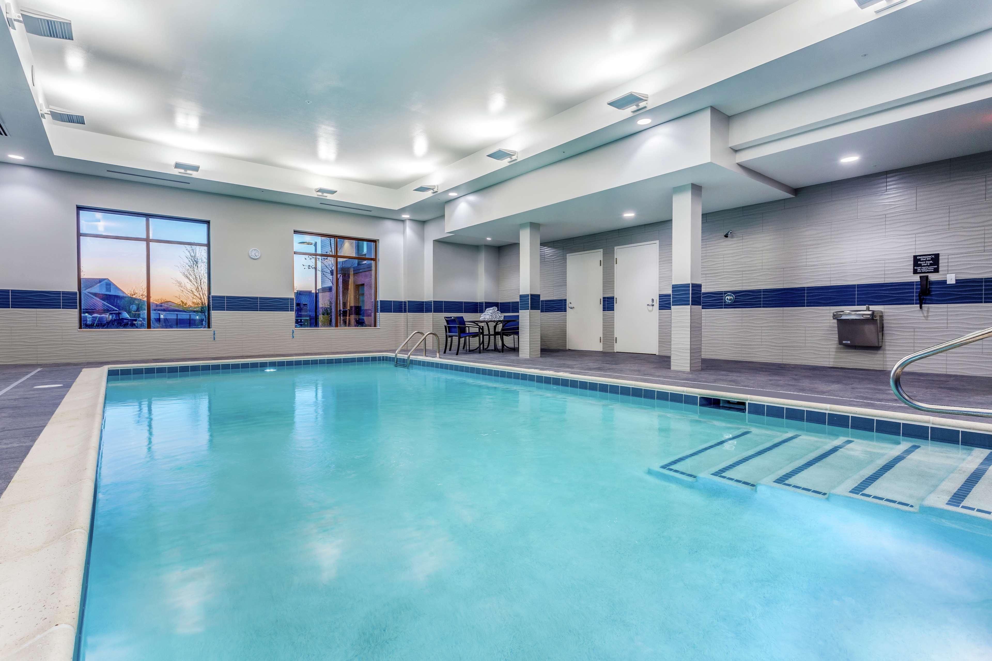 Hampton Inn & Suites Kittery-Portsmouth Экстерьер фото