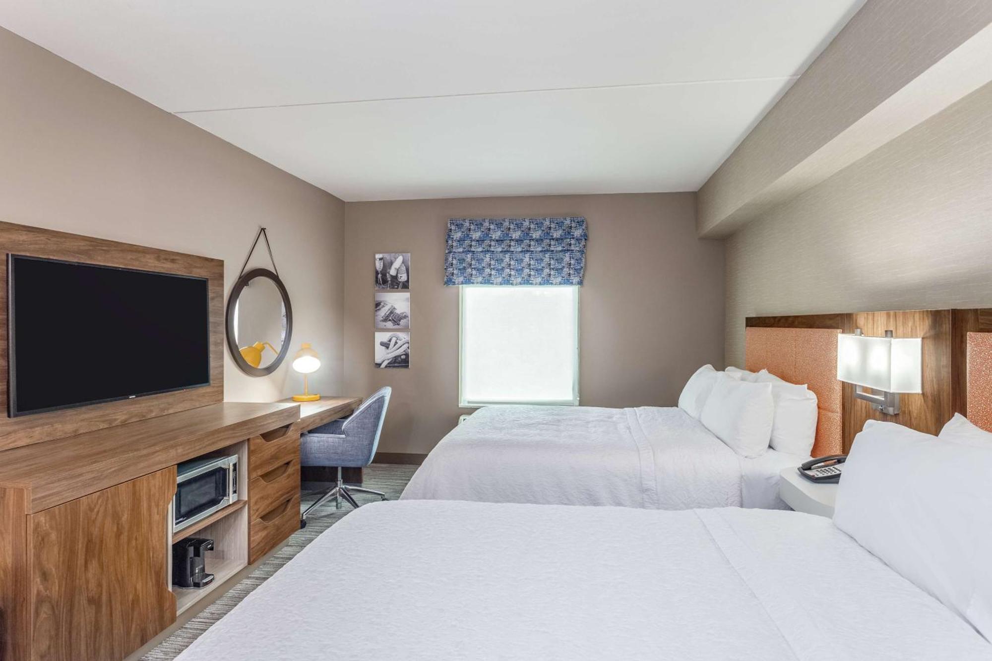 Hampton Inn & Suites Kittery-Portsmouth Экстерьер фото