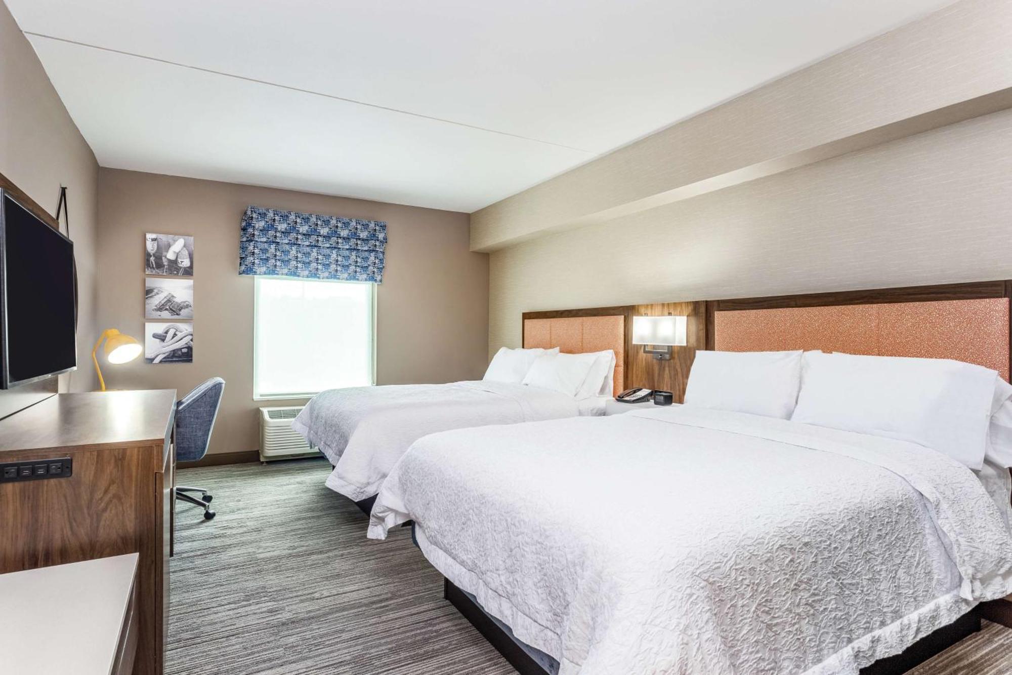 Hampton Inn & Suites Kittery-Portsmouth Экстерьер фото