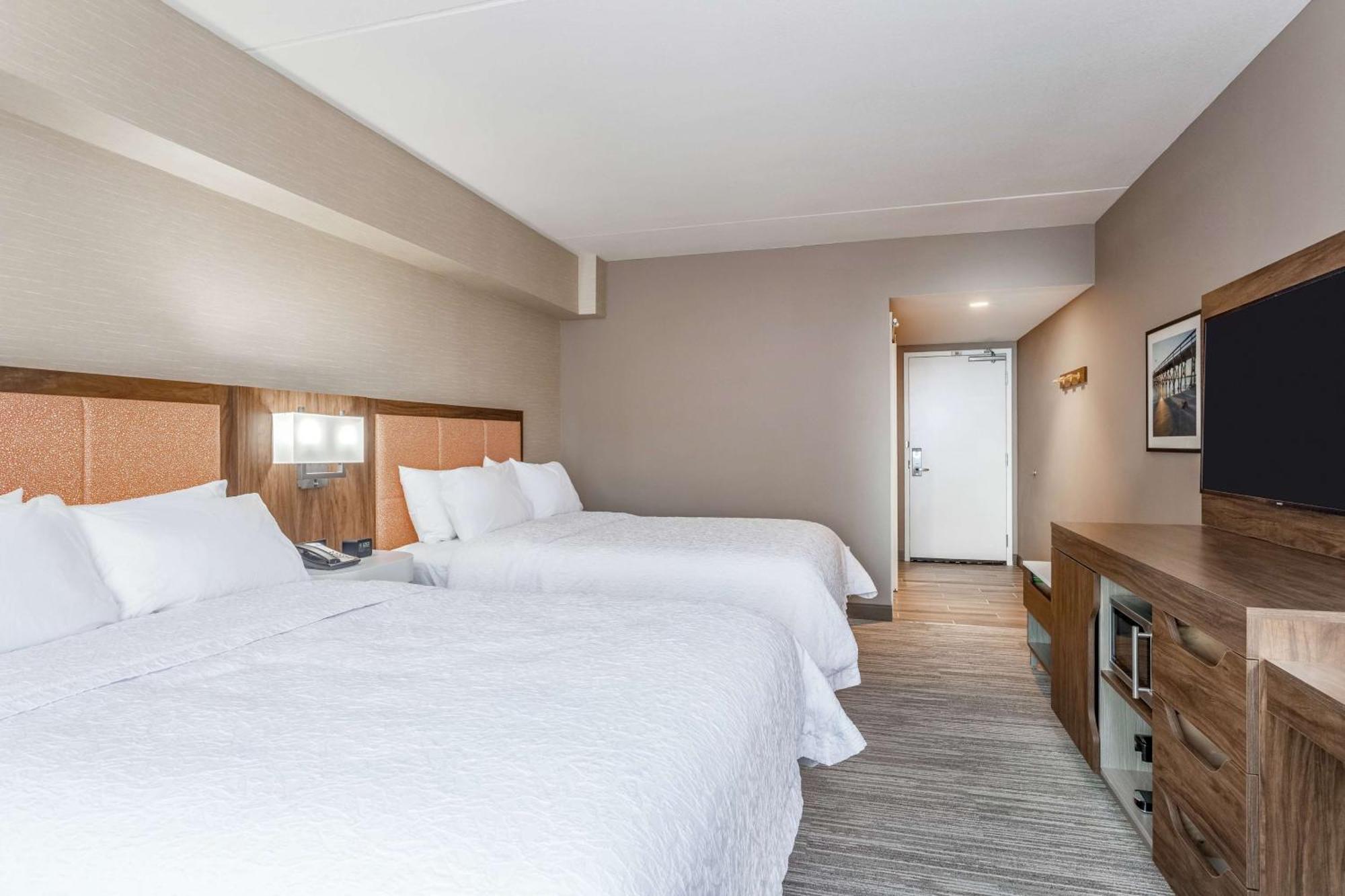 Hampton Inn & Suites Kittery-Portsmouth Экстерьер фото