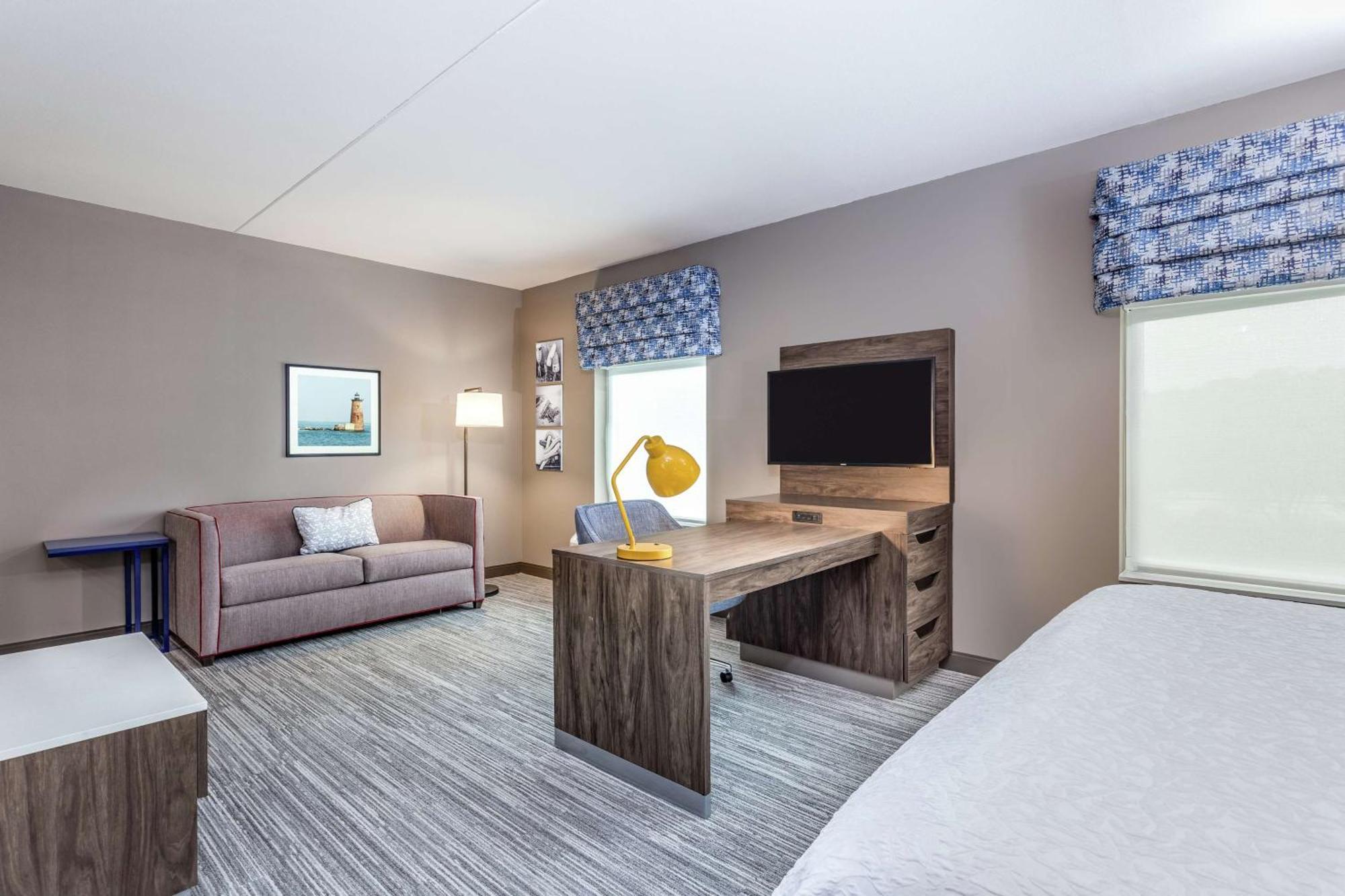 Hampton Inn & Suites Kittery-Portsmouth Экстерьер фото